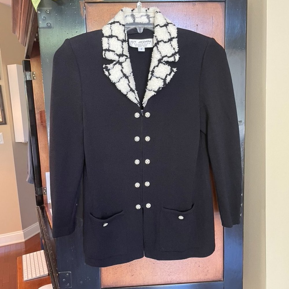 St John Collection sz 2 Black Full Zip Cardigan